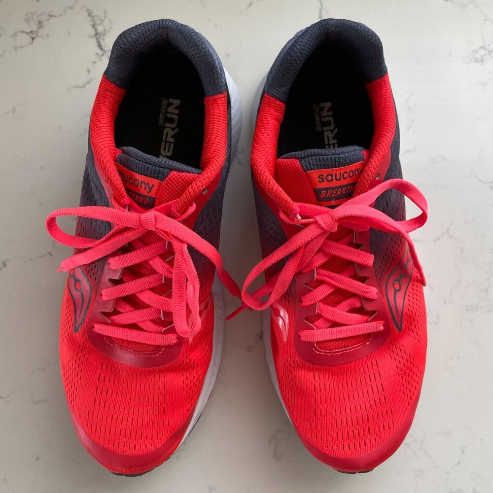 Saucony Everun Breakthru XT-900 Lo Cut Lace Up Running Shoes Red Grey Sz 9.5 - Picture 10 of 10